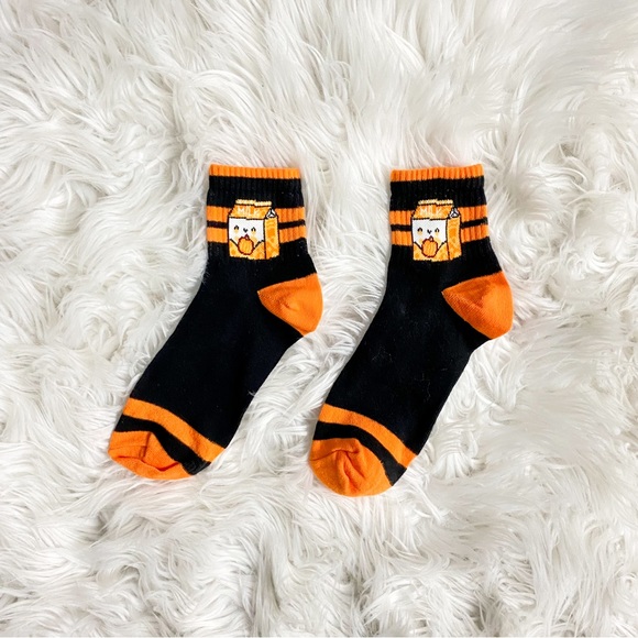 NWOT Hot Topic Novelty Ankle Socks - Picture 3 of 4
